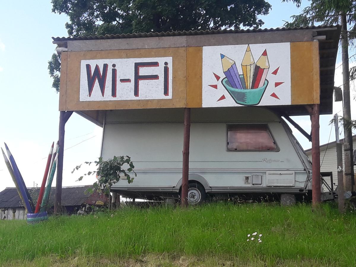 Piekalne Hotel Kalniesi Luaran gambar